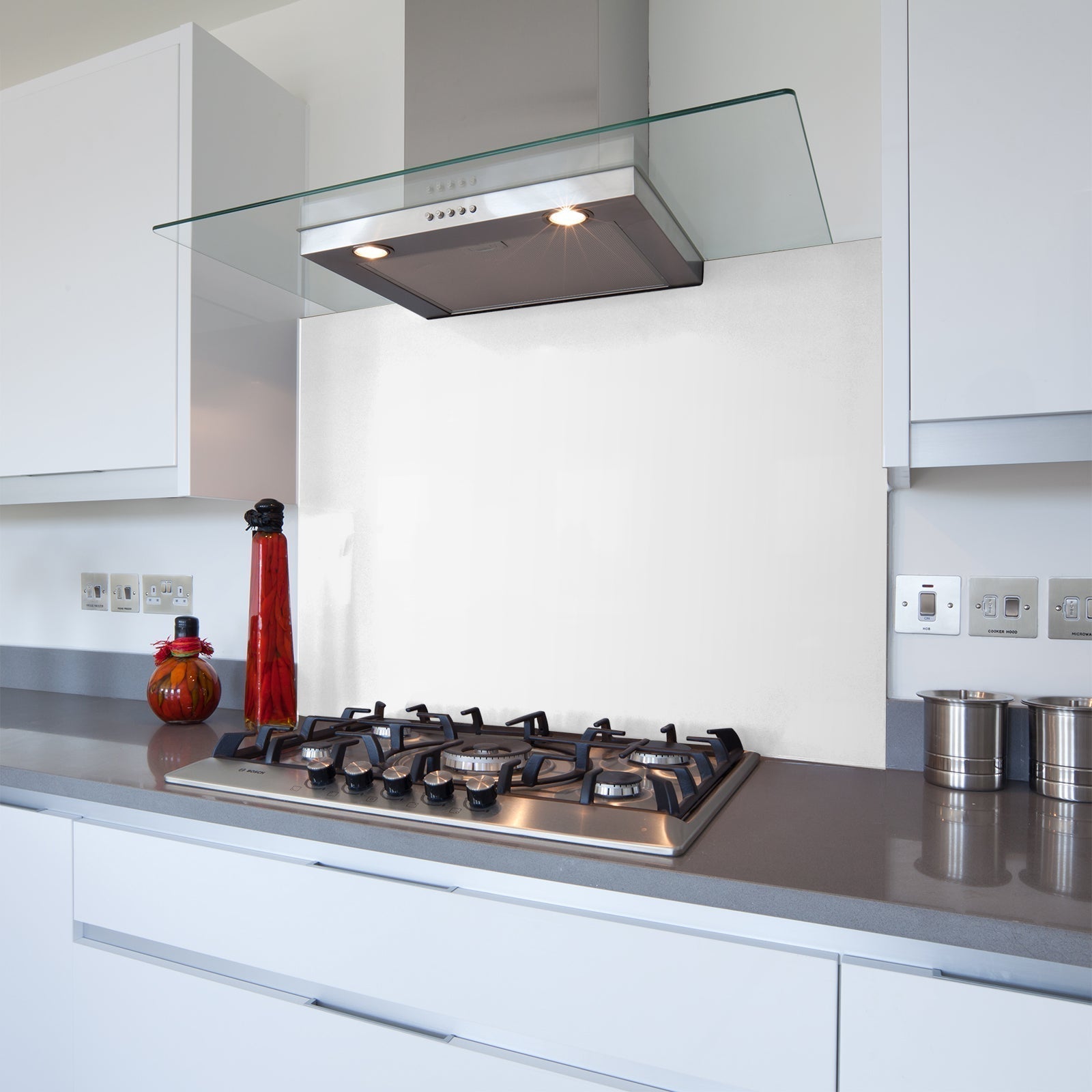 How to choose a kitchen glass splashback
