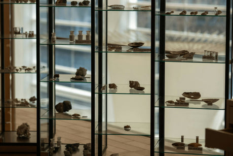 how to clean glass shelves
