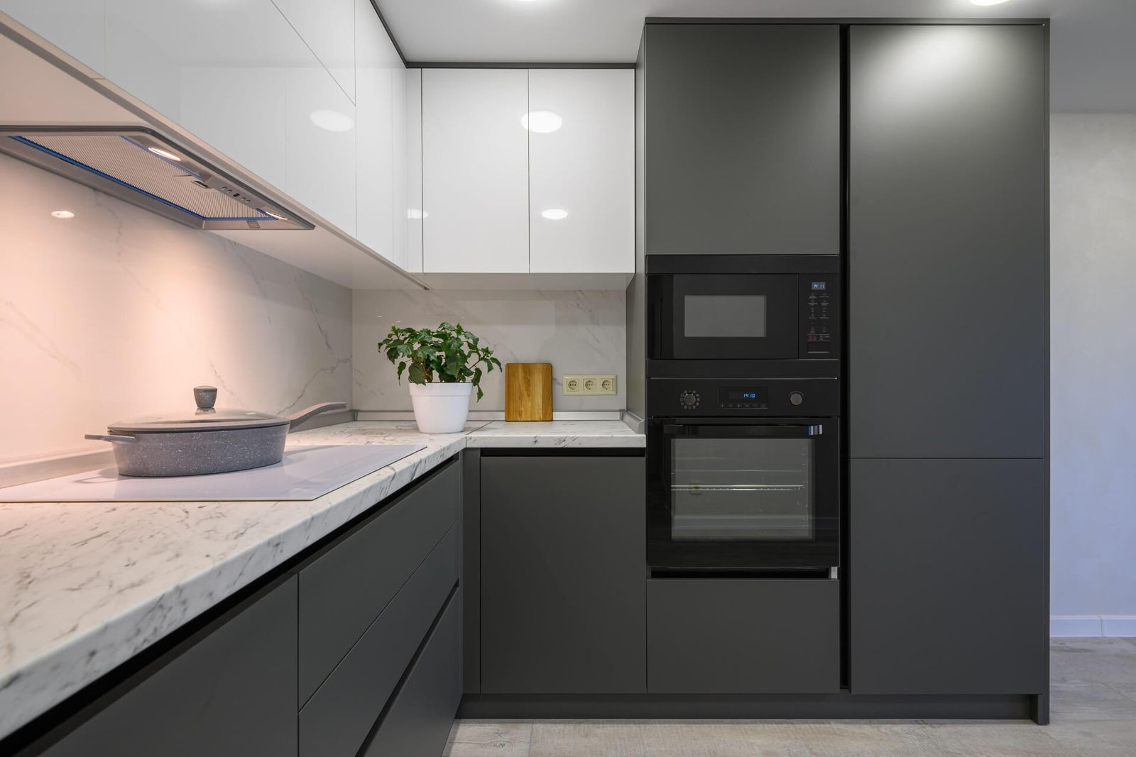 What Colour Splashback Looks Best With a Grey Kitchen